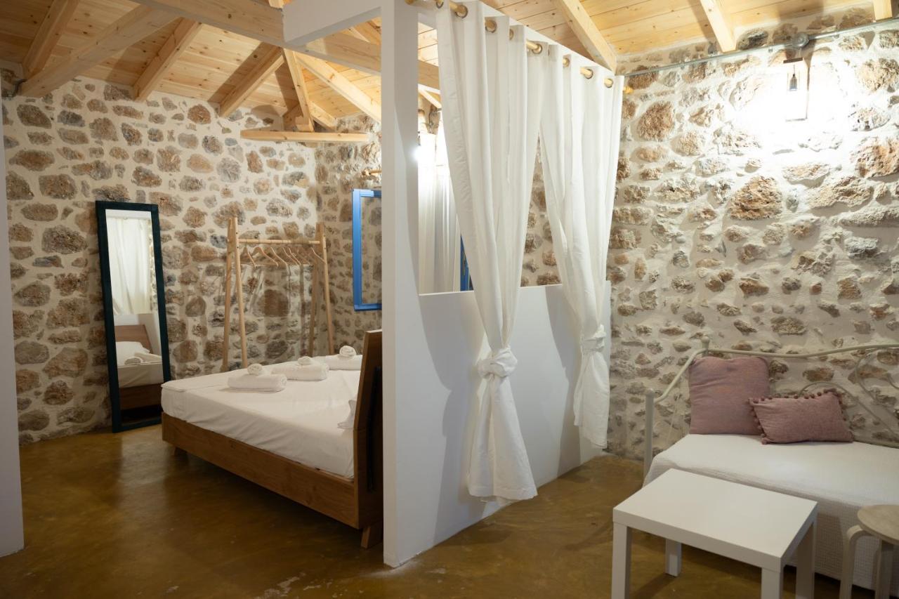Rocksecret Edge Apartment Kalamata Exterior photo