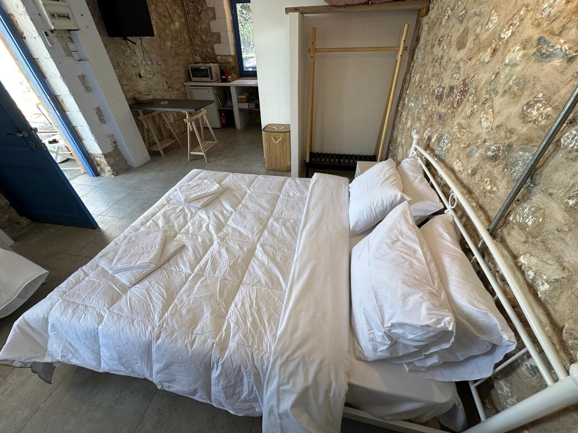 Rocksecret Edge Apartment Kalamata Exterior photo