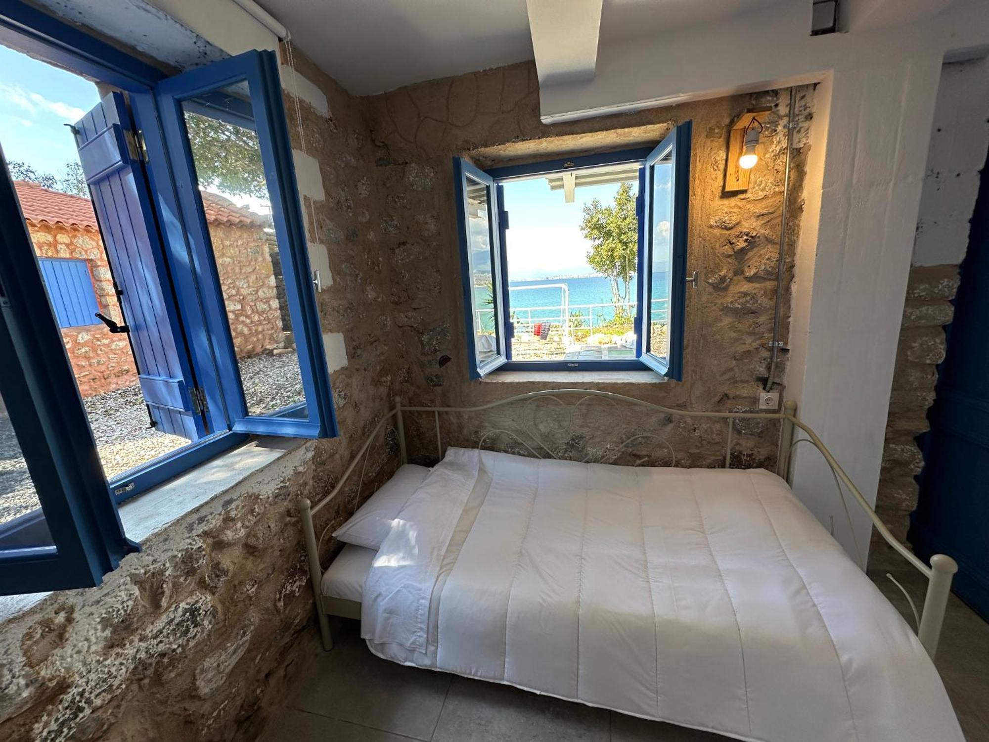 Rocksecret Edge Apartment Kalamata Exterior photo