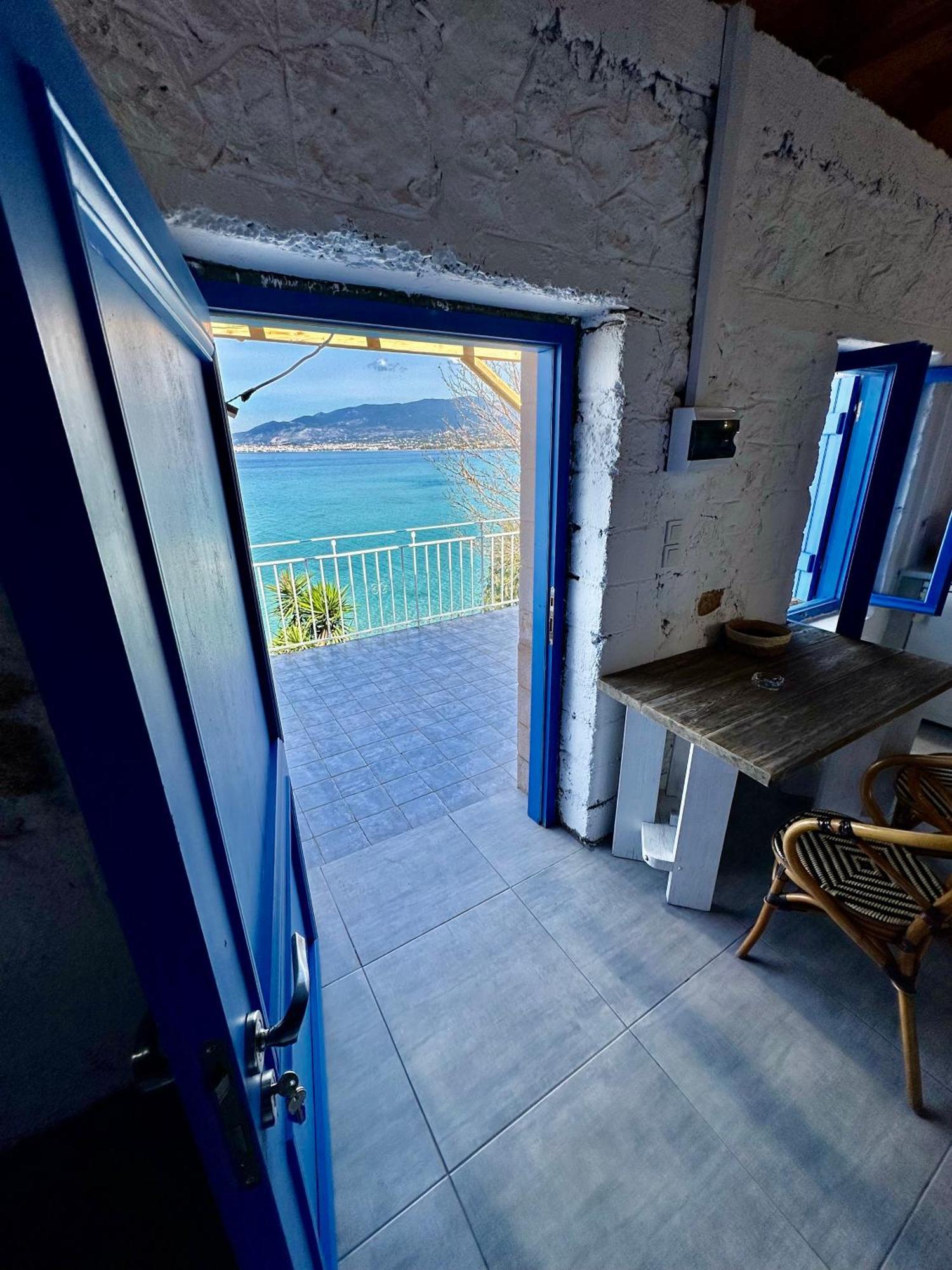 Rocksecret Edge Apartment Kalamata Exterior photo