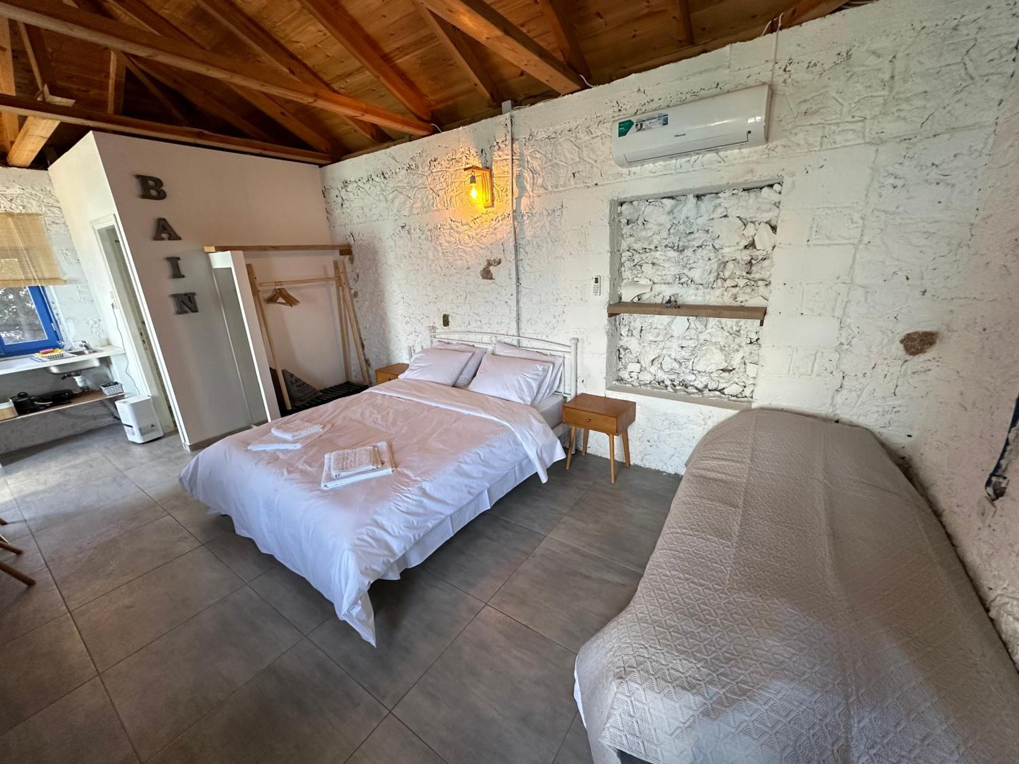 Rocksecret Edge Apartment Kalamata Exterior photo