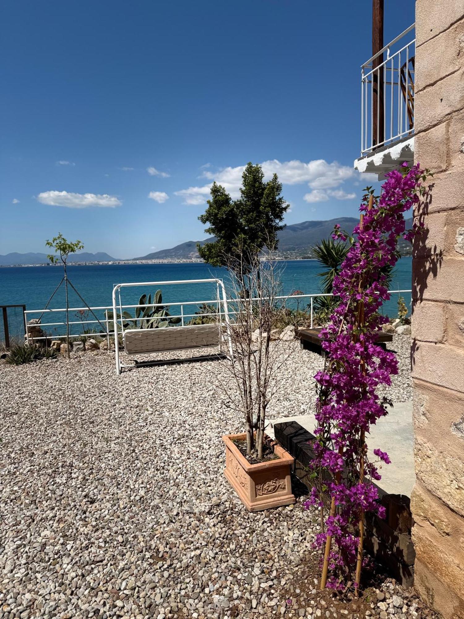 Rocksecret Edge Apartment Kalamata Exterior photo